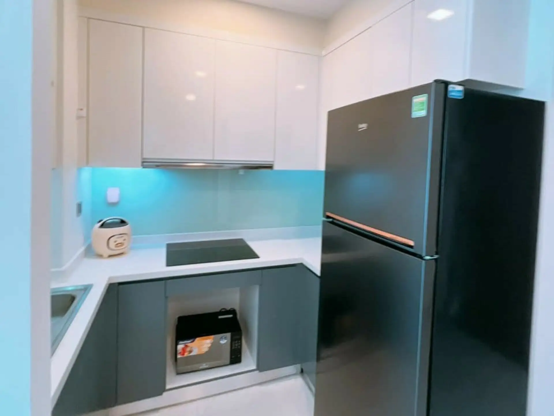 353025876_956595762340167_8439482801552559939_n