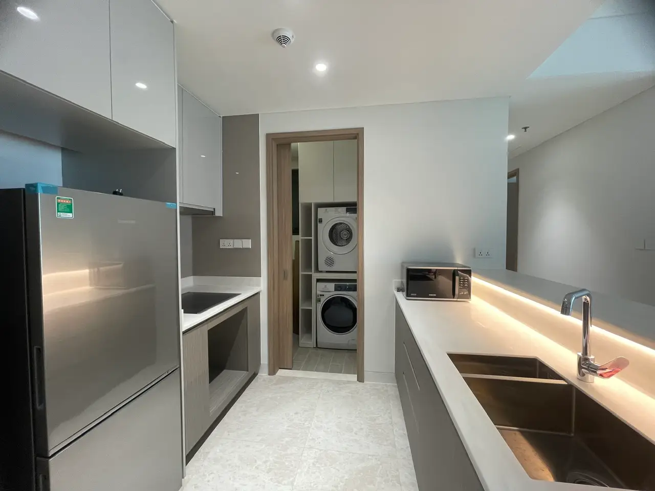 z5549920432375_9473a584178e1d0226fd5ca7d2aefe6a