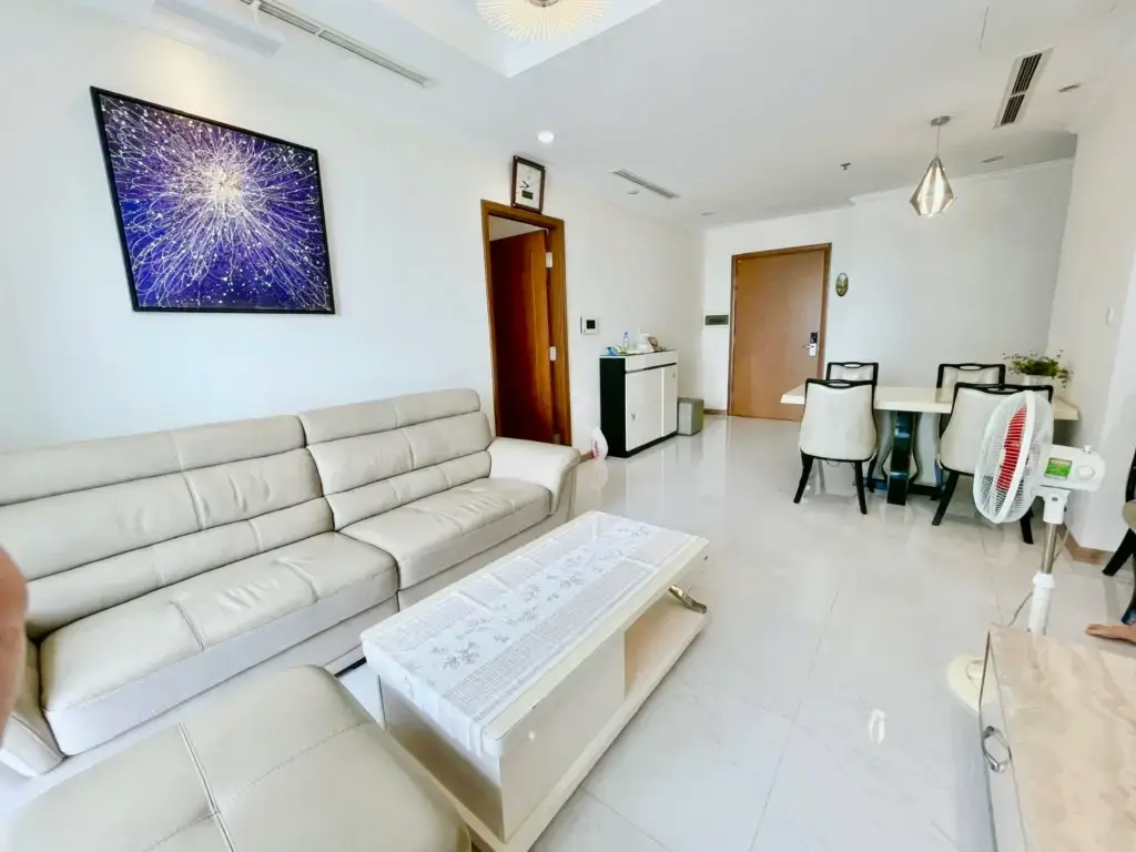 Vinhomes Central Park 【2BED】リビング