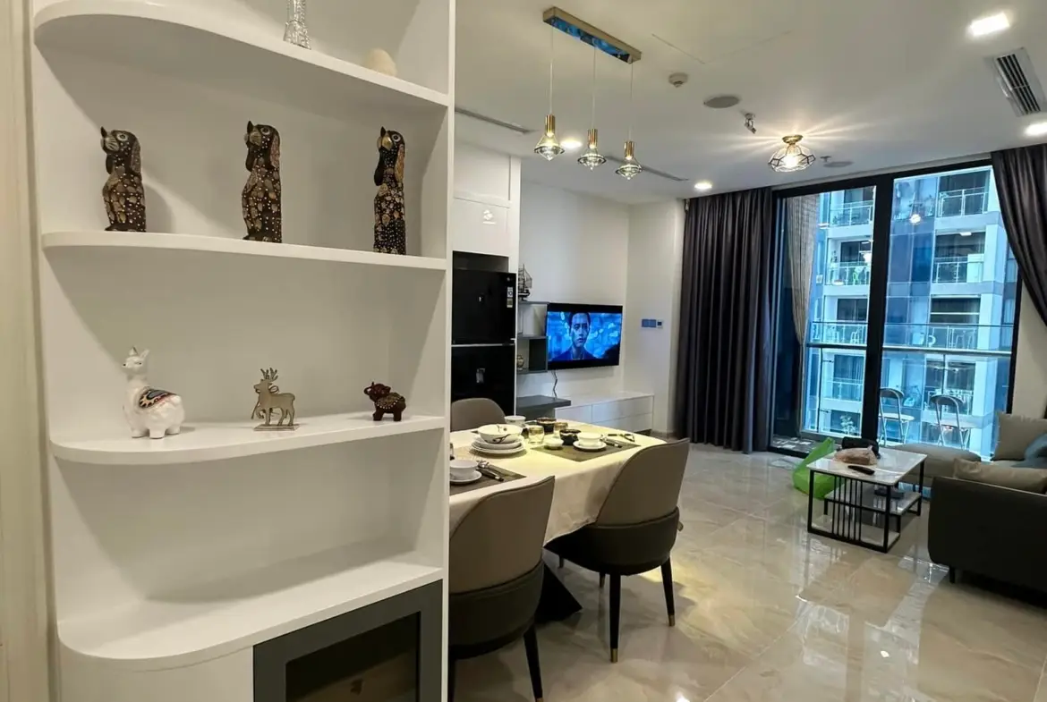 Vinhomes Golden River【2BED】ダイニング
