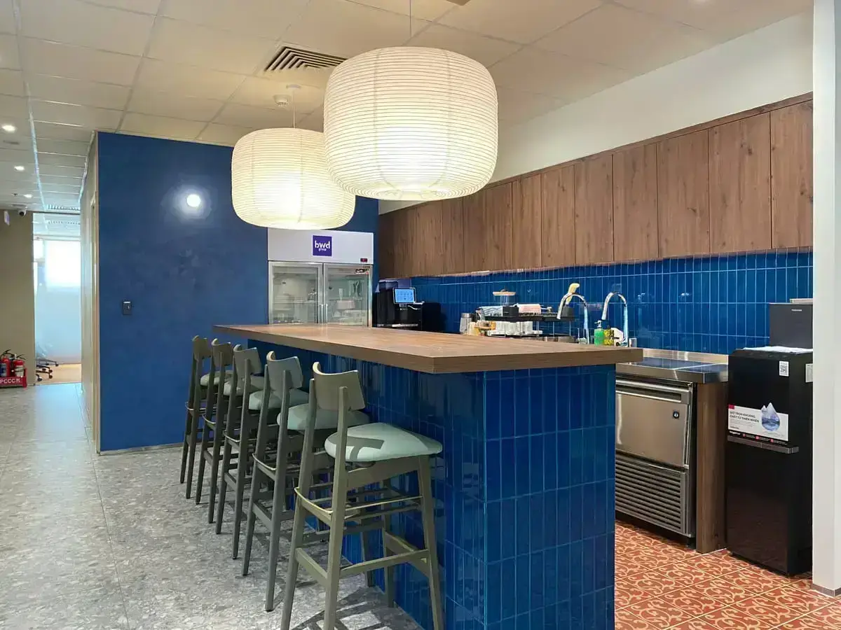 Pantry (2) Beyondのオフィス内のキッチンスペース