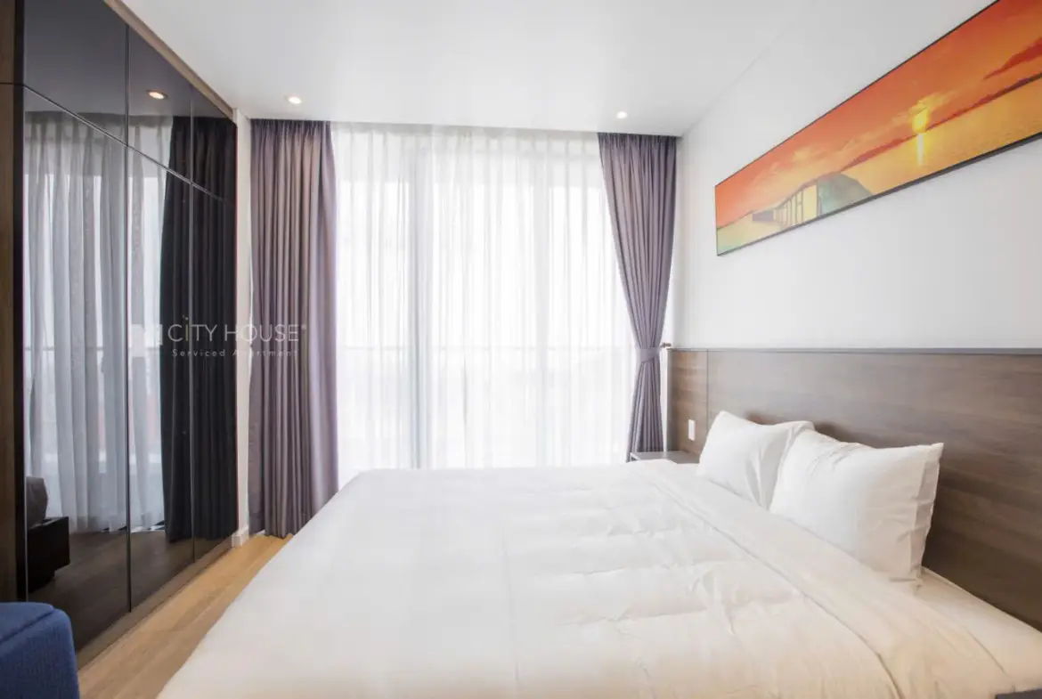 HOANG VIET - TAN BINH