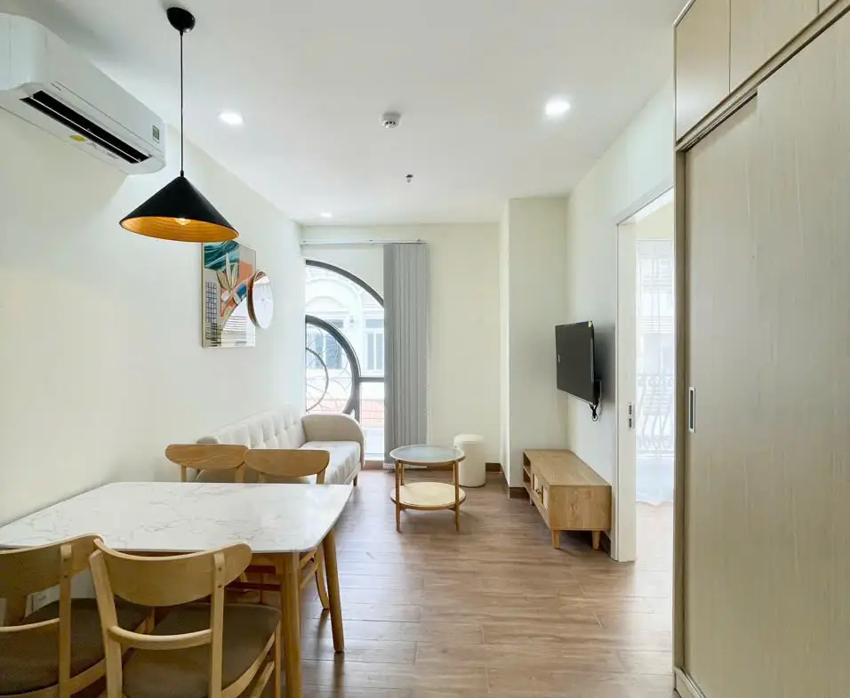 85 PHAM VIET CHANH ダイニング