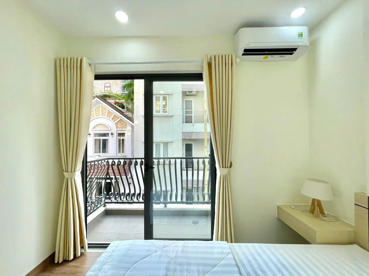 85 PHAM VIET CHANH　べッドルーム