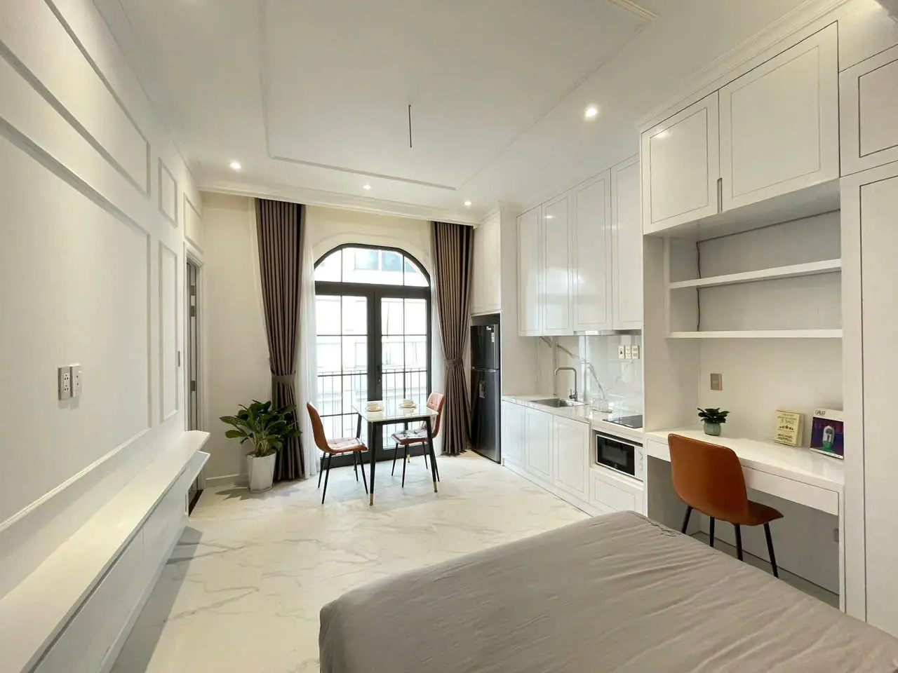 10 NGUYEN THI MINH KHAIリビング